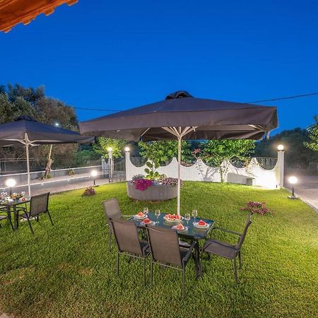 Afroditi Holiday Home - Blue Apartment Svoronata Bagian luar foto